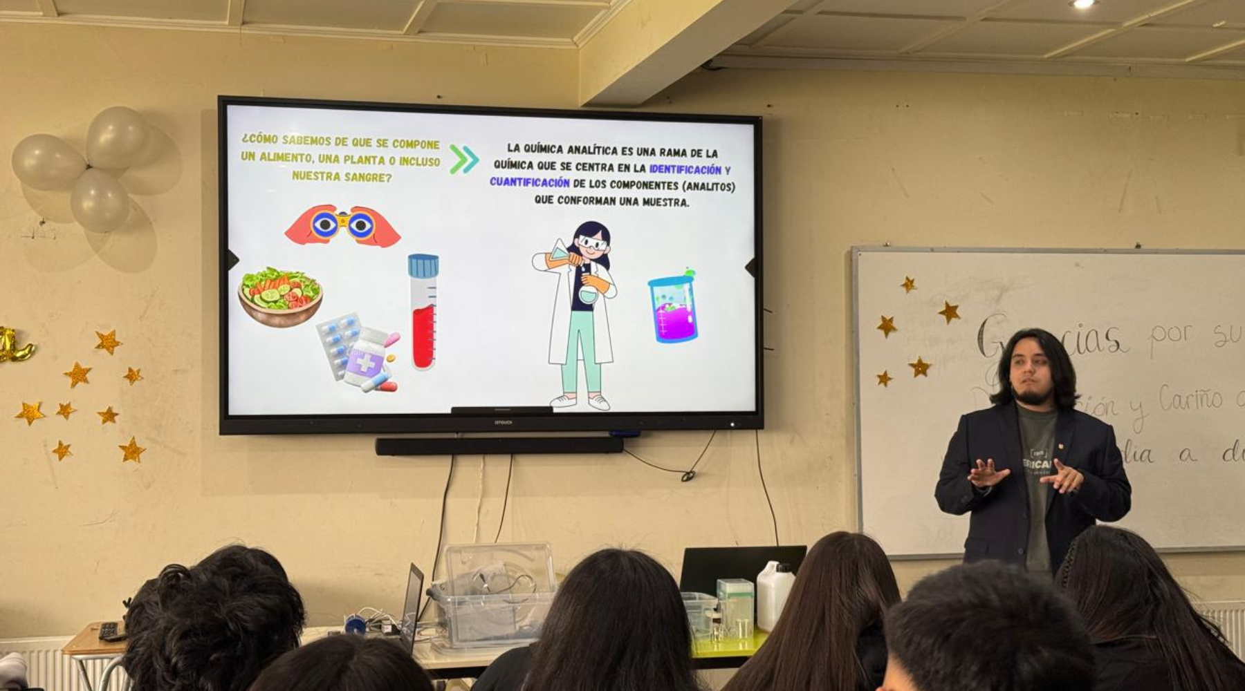 Centro de Biotecnología UdeC promueve la divulgación científica en el Festival de las Ciencias con charla sobre química analítica en Lebu