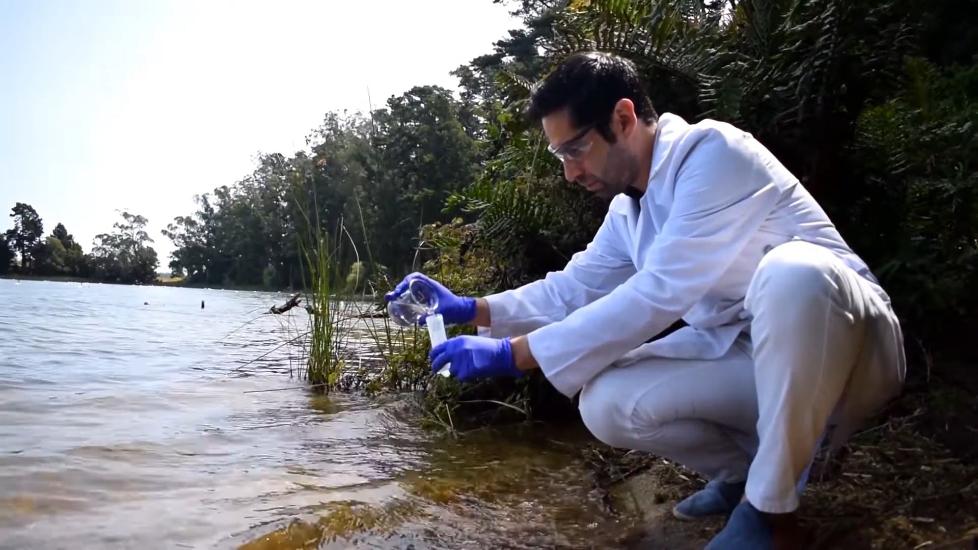 Científicos del CB-UdeC son parte de inédita plataforma de análisis toxicológicos para aguas del Biobío