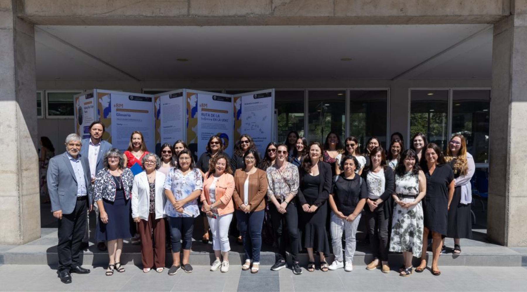 Exposición "Mujeres UdeC en Innovación y Emprendimiento" destaca a investigadoras del CB-UdeC