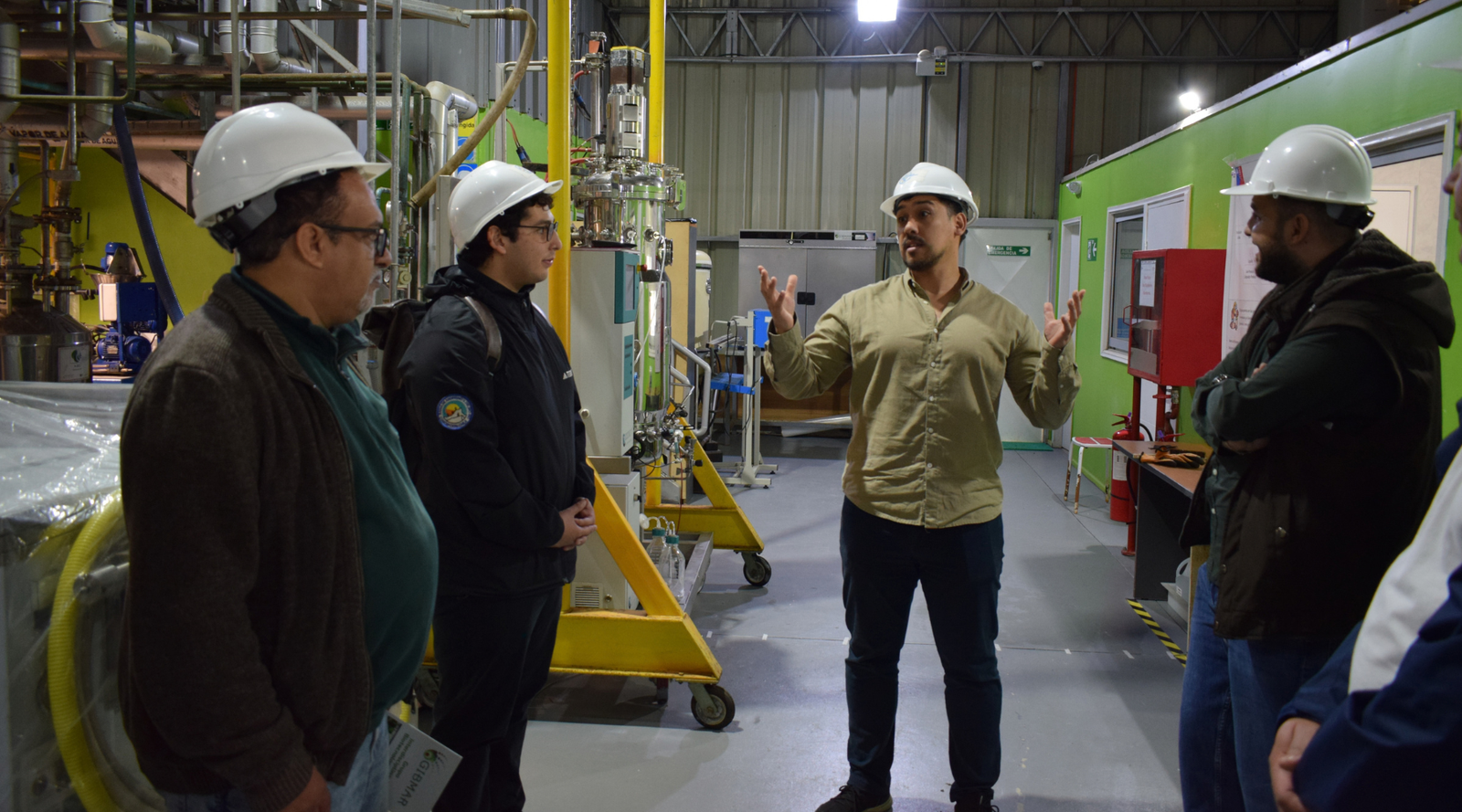 Representantes de AL HAYAT CENTER EST. visitan la UdeC para conocer sus capacidades científicas y tecnológicas